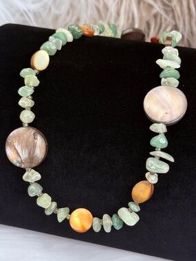 Vintage Bohy chic multicolored stone necklace